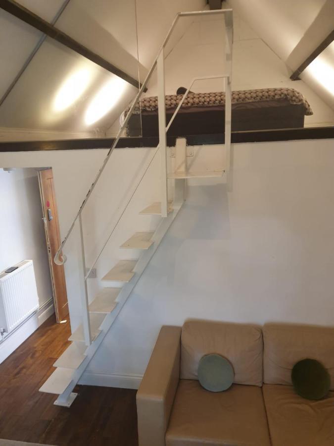 Mezzanine Studio Apartment London Luaran gambar