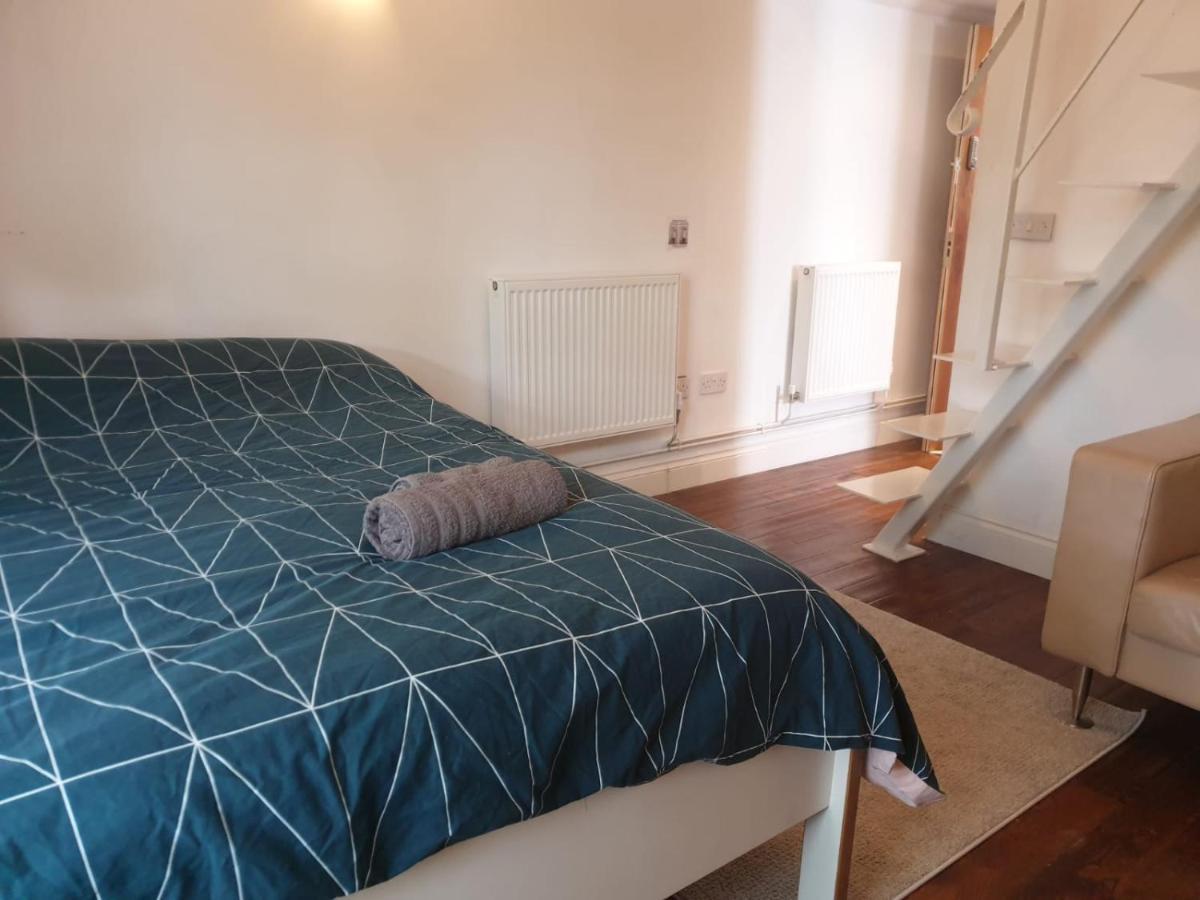 Mezzanine Studio Apartment London Luaran gambar